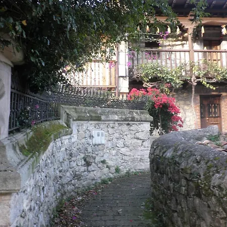 منزل ريفي Casa De Aldea El Valle Buelna